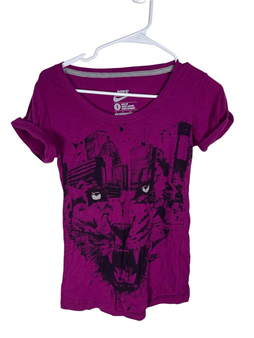Nike Magenta Graphic Tiger Tee Slim Fit Size S